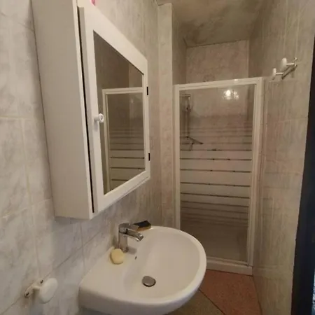 Proche De La A L'aygade Apartamento *